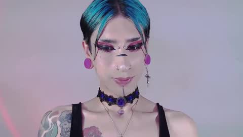     online show from March 2025 04:10:01 AM