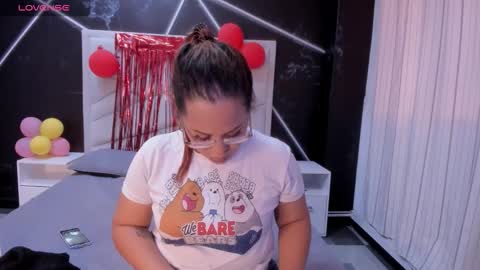 aliice_santos online show from February 2026 12:34:01 PM