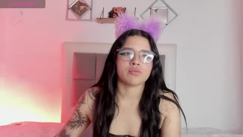 aliice_walker_ online show from January 2025 03:37:02 PM