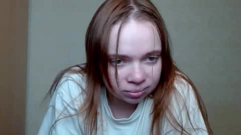 Snapshot of aliiice_stone chatting on November 2025 04:40:01 PM Alice online show from November 2025 04:40:01 PM