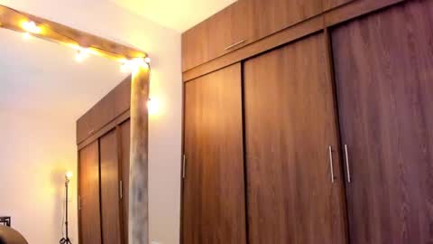 IG Alik nasso    online show from February 2025 08:15:02 AM