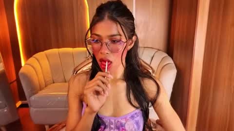 Snapshot of alina_b_ chatting on May 2026 08:03:02 PM alina_b_ online show from May 2026 08:03:02 PM