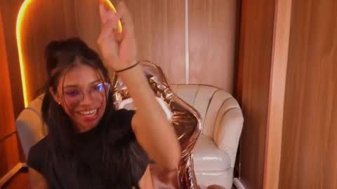 Snapshot of alina_b_ chatting on May 2026 01:57:16 AM alina_b_ online show from May 2026 01:57:16 AM