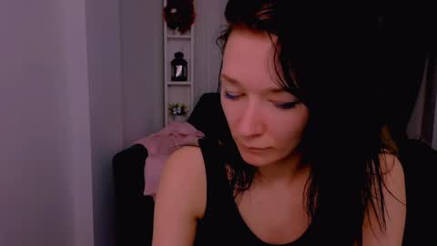 Snapshot of alina_cute_ chatting on December 2024 01:18:01 AM Alina online show from December 2024 01:18:01 AM