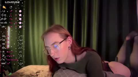 Snapshot of alina_flow chatting on September 2025 02:54:01 PM Alexa online show from September 2025 02:54:01 PM