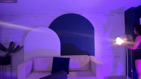 alinakravitz_ online show from February 2026 11:38:02 AM