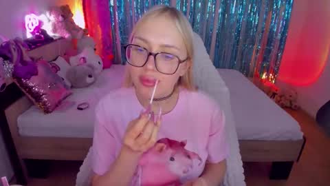 alinaocean online show from October 2025 07:38:02 PM