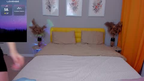 alinaocean online show from November 2025 08:51:01 PM