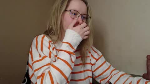 Snapshot of alinasei chatting on January 2026 09:46:01 PM alinasei online show from January 2026 09:46:01 PM