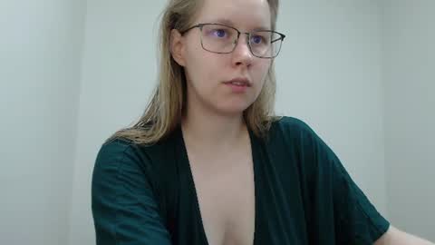 Snapshot of alinasei chatting on August 2026 01:25:02 PM alinasei online show from August 2026 01:25:02 PM