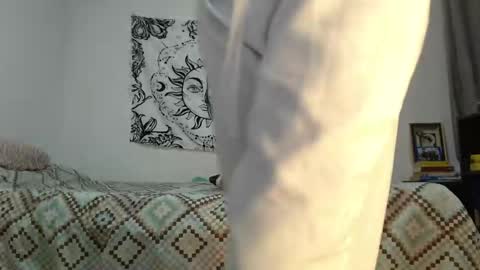 Snapshot of alinawoolf_ chatting on December 2024 02:56:02 AM  Ali  online show from December 2024 02:56:02 AM