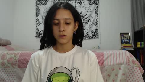 Snapshot of alinawoolf_ chatting on January 2025 11:44:02 PM  Ali  online show from January 2025 11:44:02 PM