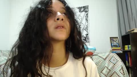 Snapshot of alinawoolf_ chatting on February 2025 04:14:02 AM  Ali  online show from February 2025 04:14:02 AM