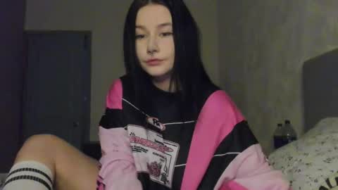 Aline Greeeen online show from March 2026 12:16:01 PM