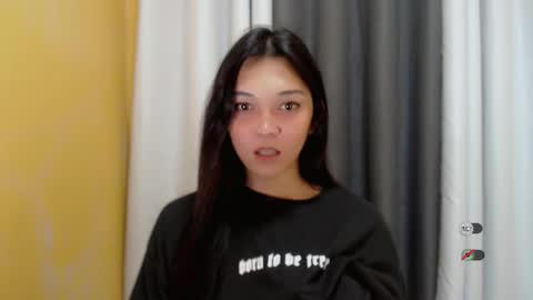 Snapshot of alisa_kiss_ chatting on January 2025 03:27:01 PM Shanti xhey online show from January 2025 03:27:01 PM