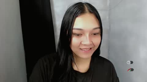 Snapshot of alisa_kiss_ chatting on October 2025 12:17:01 PM Shanti xhey online show from October 2025 12:17:01 PM