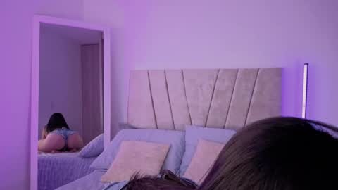     online show from April 2026 09:39:33 PM