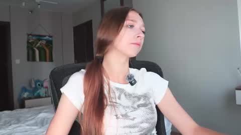 Snapshot of alisaa_01 chatting on July 2026 03:04:01 AM Alice Fansly Alisa01 online show from July 2026 03:04:01 AM