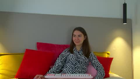 Snapshot of alisaalarie chatting on May 2026 06:41:01 AM Alisa online show from May 2026 06:41:01 AM