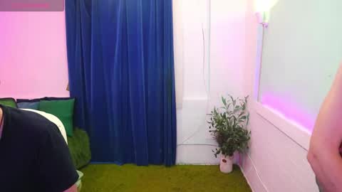 Snapshot of alisaaleks chatting on November 2025 06:30:01 PM Alisa Aleks online show from November 2025 06:30:01 PM