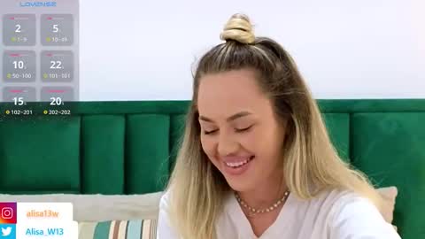 Alisa online show from October 2025 01:42:02 PM