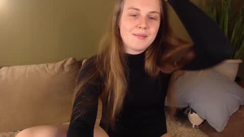 Snapshot of alisaxxxshy chatting on December 2024 11:57:01 PM alisaxxxshy online show from December 2024 11:57:01 PM