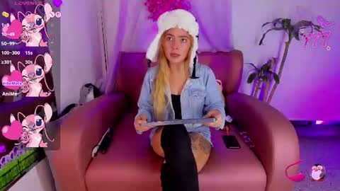 Snapshot of alise_mason chatting on June 2026 06:13:02 AM alise_mason online show from June 2026 06:13:02 AM