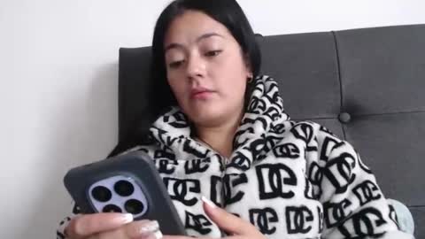 alisha_9997 online show from April 2026 02:22:01 PM