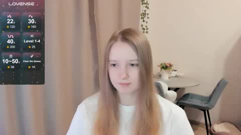 Alya online show from December 2025 10:35:01 AM