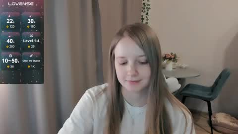 Snapshot of alisha_ley chatting on April 2026 05:47:01 PM Alya online show from April 2026 05:47:01 PM