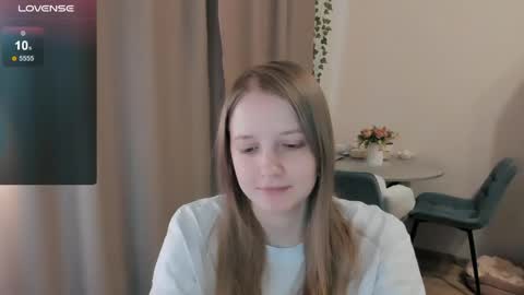 Snapshot of alisha_ley chatting on May 2026 03:39:02 PM Alya online show from May 2026 03:39:02 PM