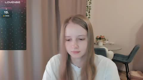 Snapshot of alisha_ley chatting on June 2026 05:22:02 PM Alya online show from June 2026 05:22:02 PM