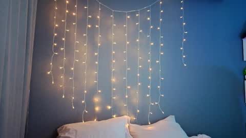 Alisha online show from November 2025 12:49:02 PM