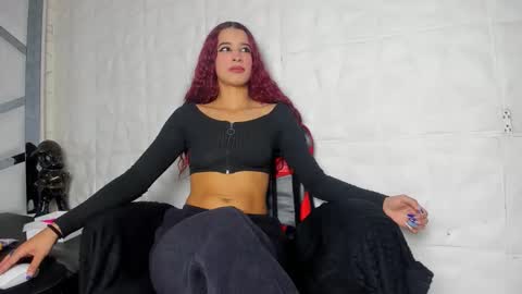 alishaevans_rs online show from February 2026 04:26:01 PM