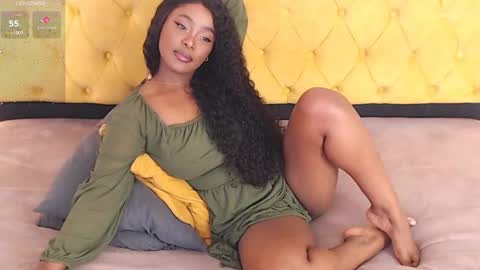 Snapshot of alishaweir chatting on September 2025 03:44:01 PM Luna online show from September 2025 03:44:01 PM