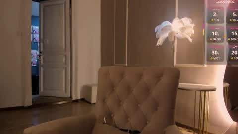 Alisia online show from September 2025 09:08:02 AM