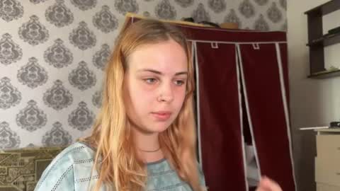 Alisa online show from July 2026 03:32:02 PM