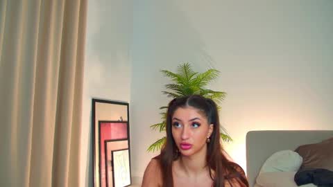 Snapshot of alissa_foxx chatting on May 2026 08:11:01 AM alissa_foxx online show from May 2026 08:11:01 AM