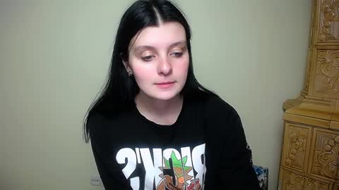 Alissa online show from December 2024 04:06:01 PM