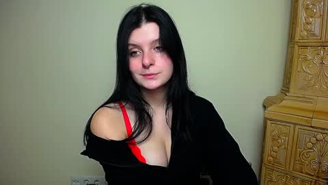 Alissa online show from December 2024 01:43:02 PM