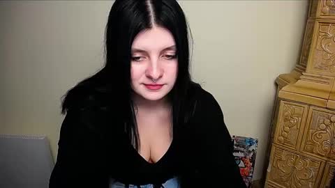 Alissa online show from February 2025 01:40:02 PM