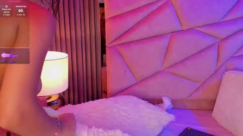 Snapshot of alisse_miller chatting on September 2025 04:34:02 AM Alisse Miller online show from September 2025 04:34:02 AM