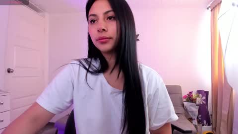 Snapshot of alissia_viera chatting on March 2025 01:37:01 PM iraide online show from March 2025 01:37:01 PM