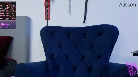 alisson0002 online show from October 2025 11:42:02 AM