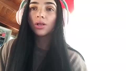 Snapshot of alisson369_ chatting on February 2025 02:34:01 PM Alisson369 online show from February 2025 02:34:01 PM