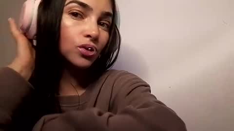 Snapshot of alisson369_ chatting on February 2025 05:38:02 PM Alisson369 online show from February 2025 05:38:02 PM