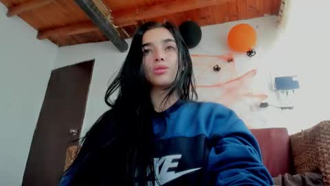 Snapshot of alisson369_ chatting on November 2025 07:35:02 PM Alisson369 online show from November 2025 07:35:02 PM