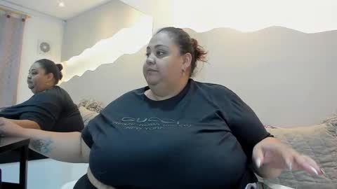 Snapshot of alisson_am chatting on October 2025 11:24:01 AM Alisson online show from October 2025 11:24:01 AM