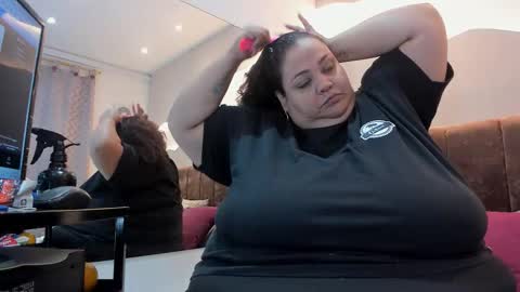 Snapshot of alisson_am chatting on November 2025 11:29:01 AM Alisson online show from November 2025 11:29:01 AM