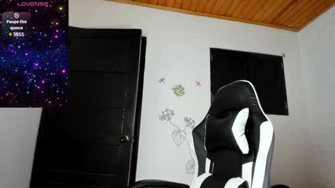 Snapshot of alisson_hoffman05 chatting on December 2024 02:11:02 AM Alisson hoffman05 online show from December 2024 02:11:02 AM